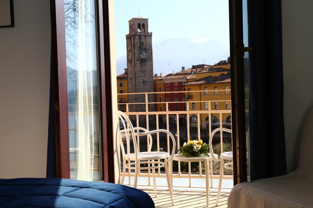 Hotel Europa - Skypool&Panorama Riva del Garda Exterior foto